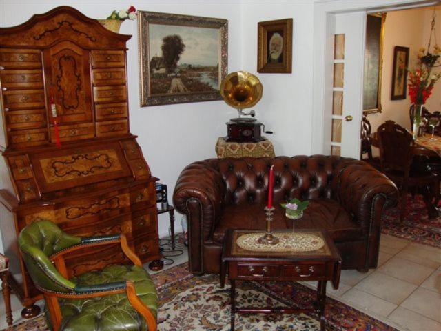 Haus Mooren, Hotel Garni Дюссельдорф Екстер'єр фото
