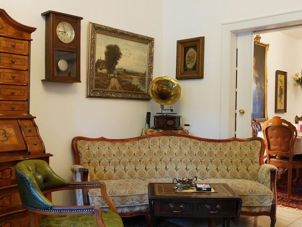 Haus Mooren, Hotel Garni Дюссельдорф Екстер'єр фото