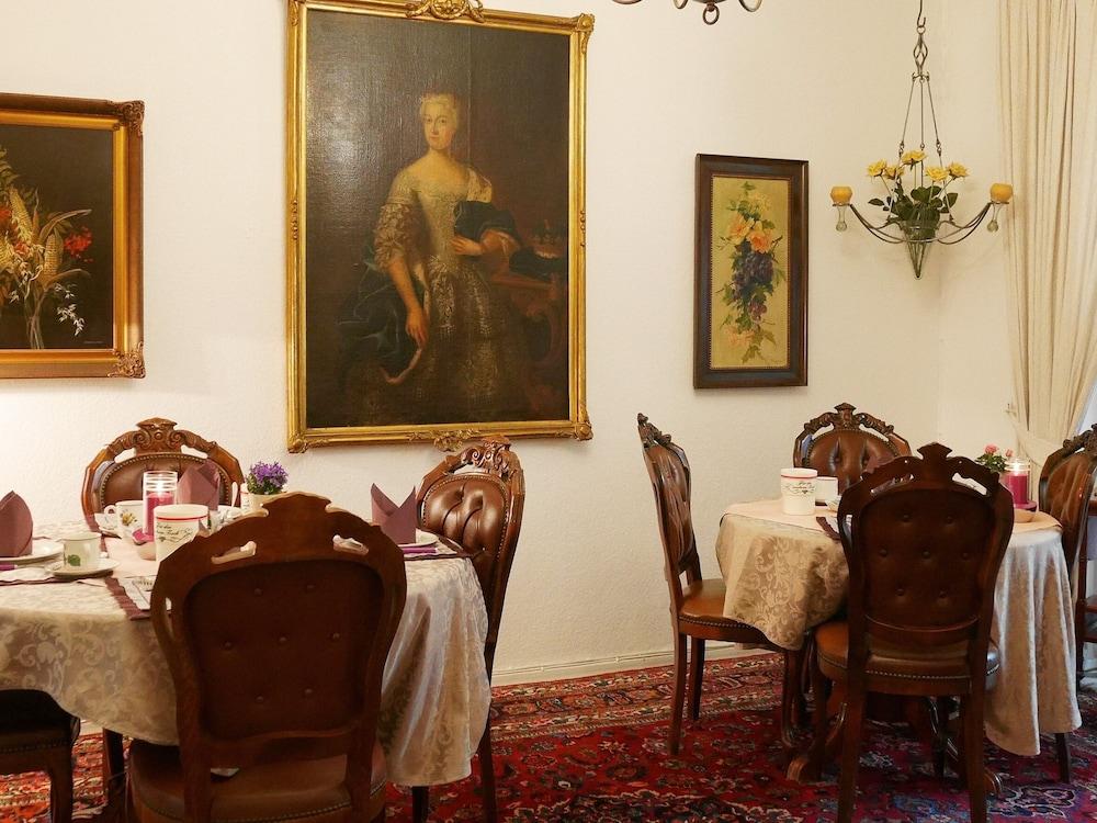 Haus Mooren, Hotel Garni Дюссельдорф Екстер'єр фото